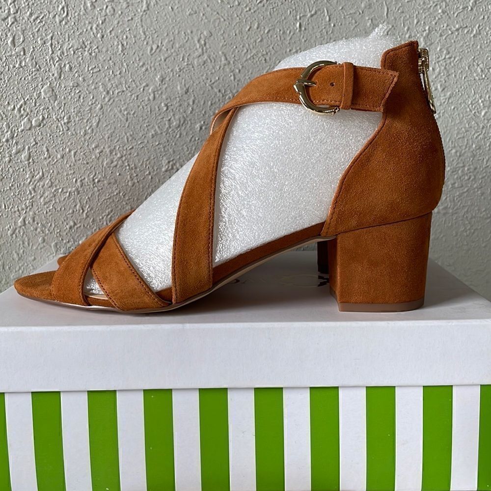 C. Wonder Slingback Honey Brown Leather Sandals Size 8